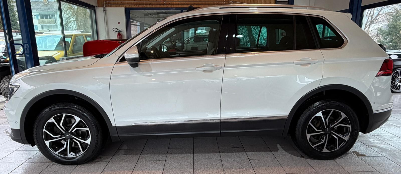 VW TIGUAN-image-9