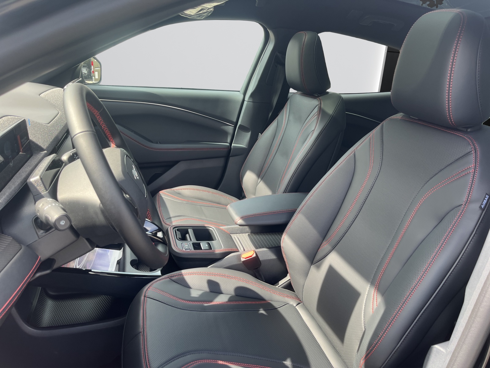 FORD Mustang MACH-E Premium AWD 88 kWh-image-8