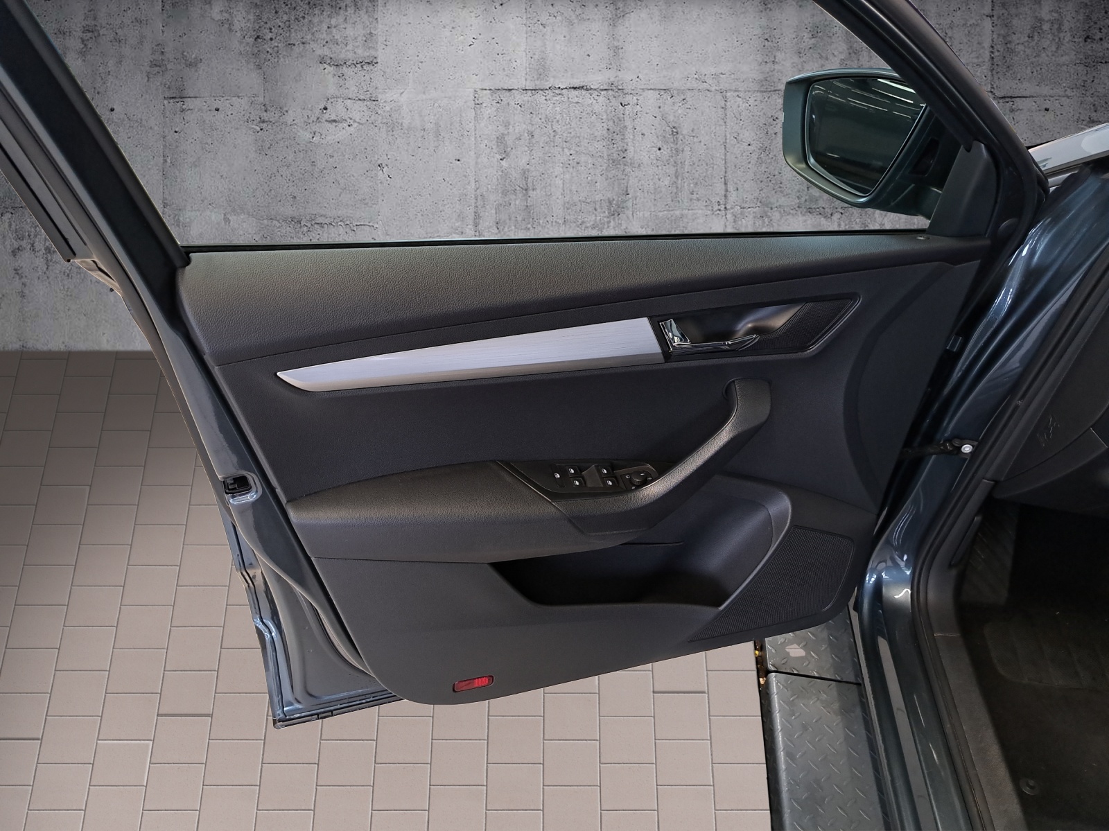 SKODA Karoq 1.5 TSI Ambition DSG-image-14