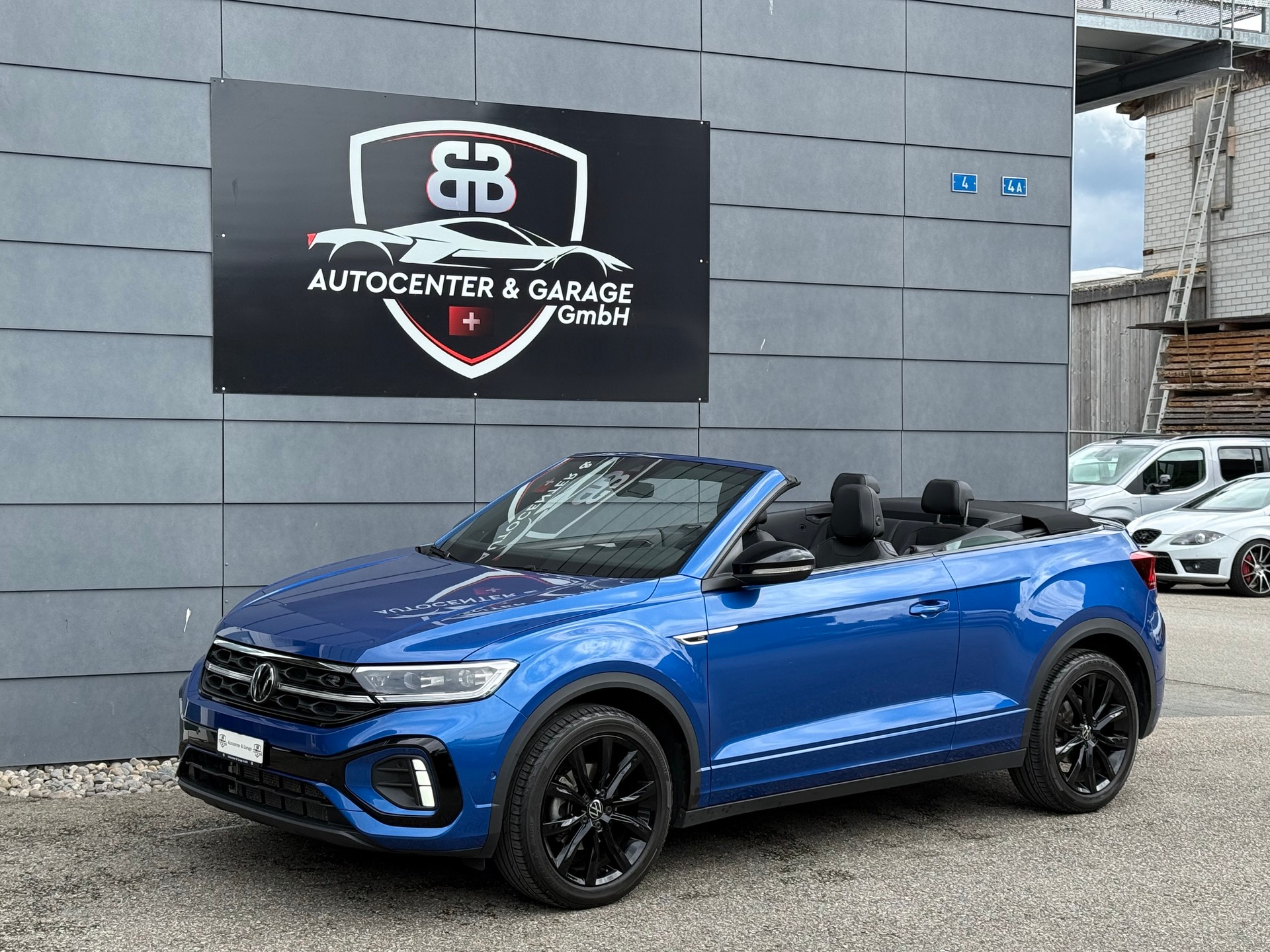 VW T-Roc Cabriolet 1.5 TSI EVO R-Line DSG °° Design Paket "Black Style°°-image-2