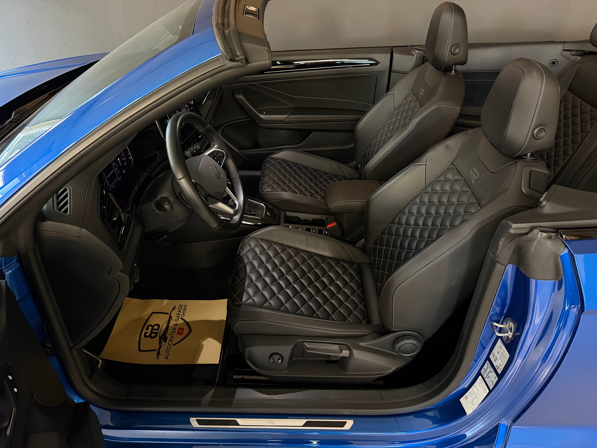 VW T-Roc Cabriolet 1.5 TSI EVO R-Line DSG °° Design Paket "Black Style°°-image-12