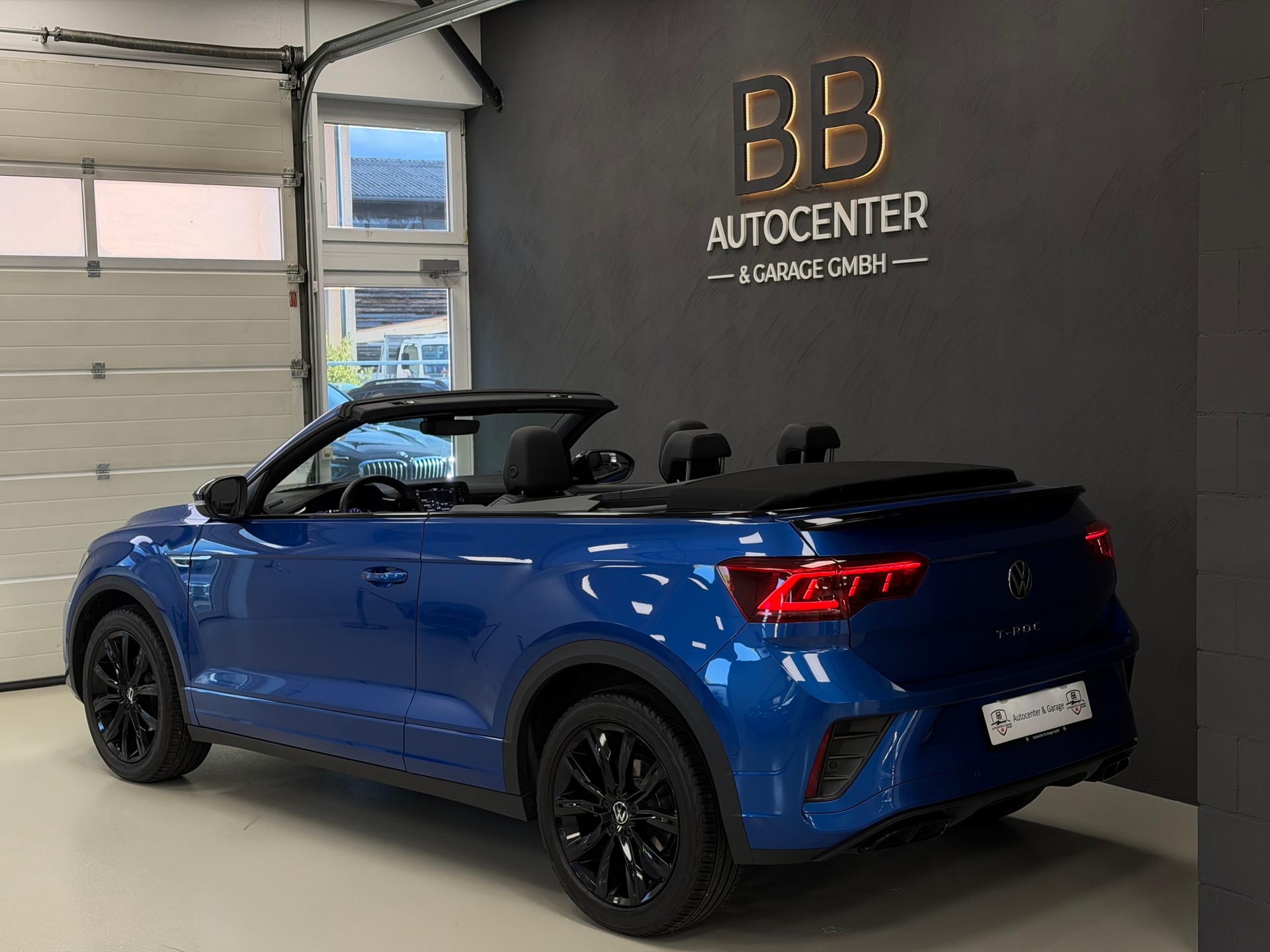 VW T-Roc Cabriolet 1.5 TSI EVO R-Line DSG °° Design Paket "Black Style°°-image-4