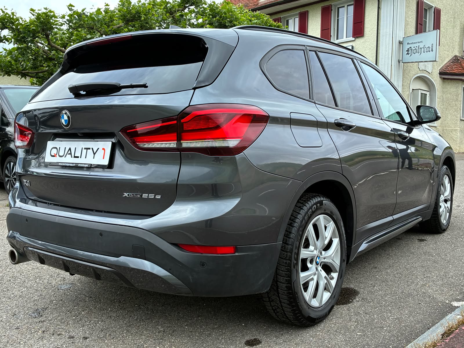BMW X1 xDrive 25e Sport Line Steptronic-image-5