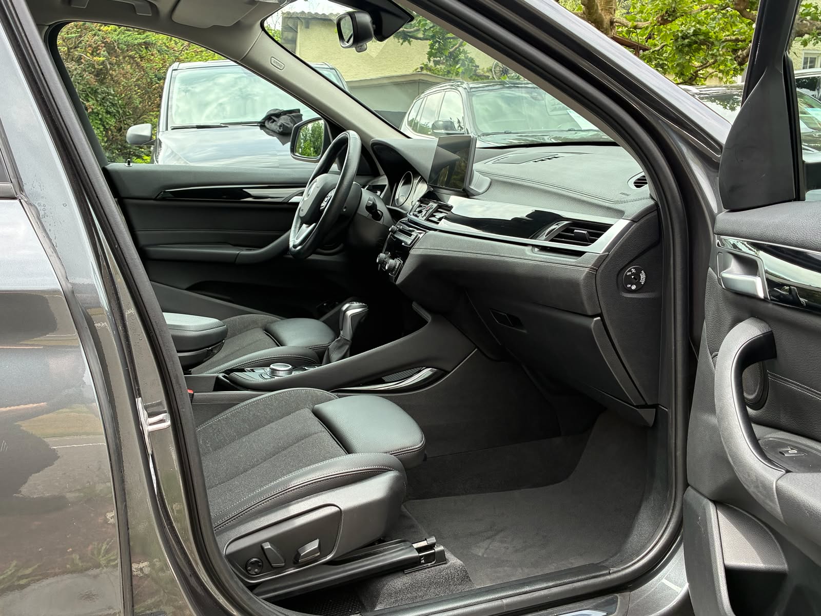 BMW X1 xDrive 25e Sport Line Steptronic-image-10