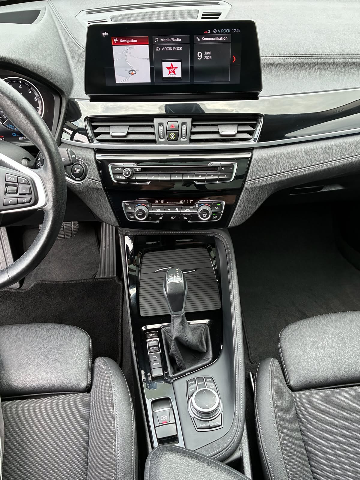 BMW X1 xDrive 25e Sport Line Steptronic-image-15