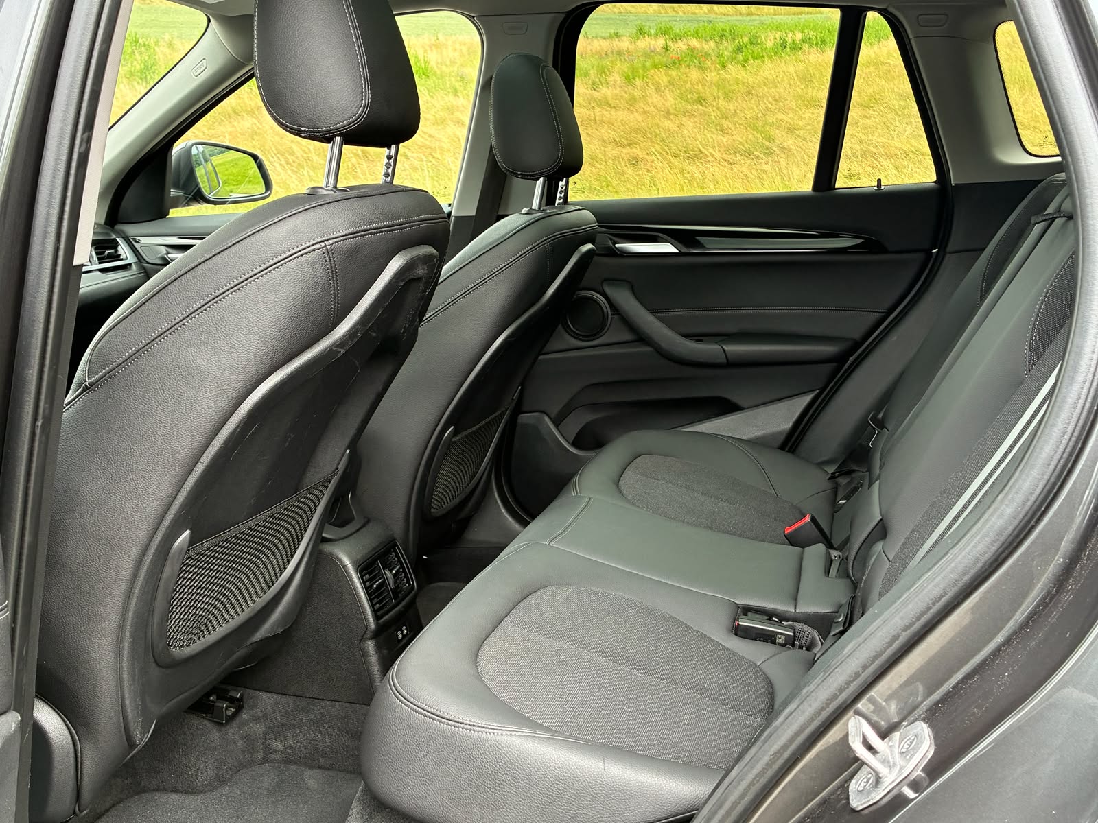 BMW X1 xDrive 25e Sport Line Steptronic-image-11