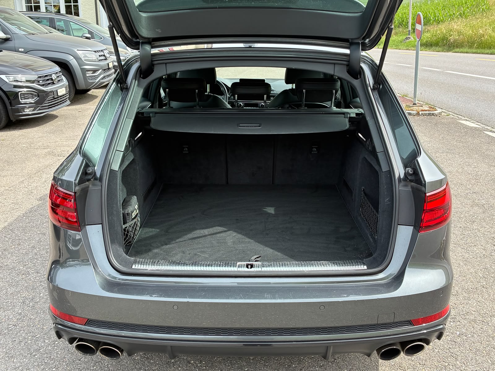 BMW X1 xDrive 25e Sport Line Steptronic-image-13