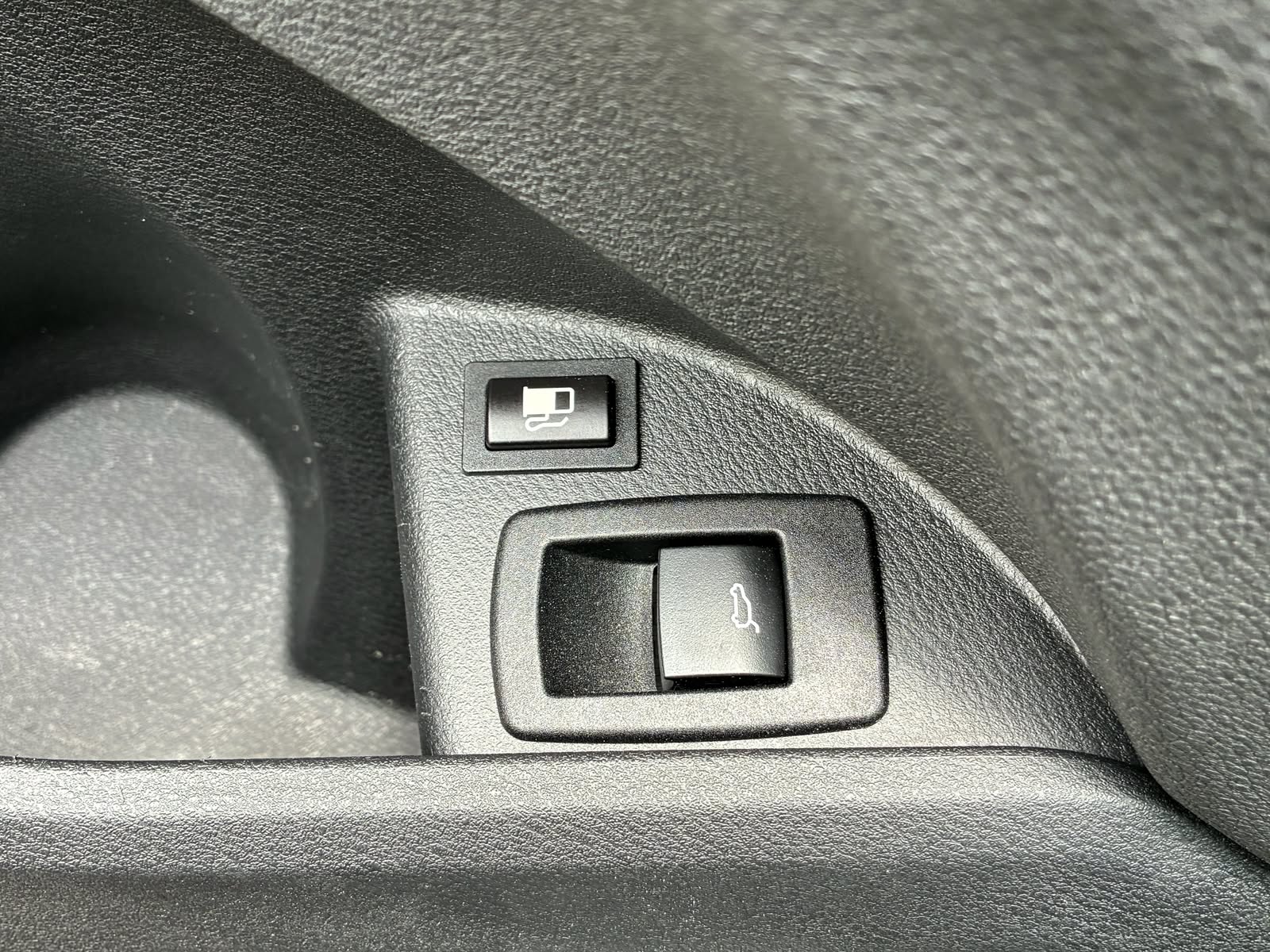 BMW X1 xDrive 25e Sport Line Steptronic-image-19