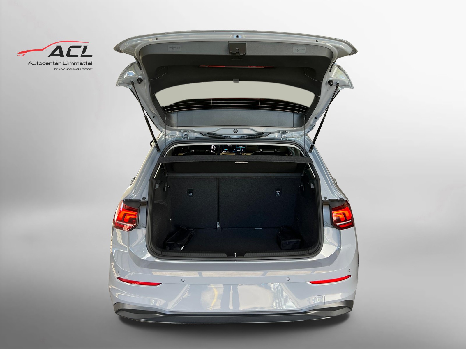 VW Golf Value 1.5eTSI 115PS DSG-image-8