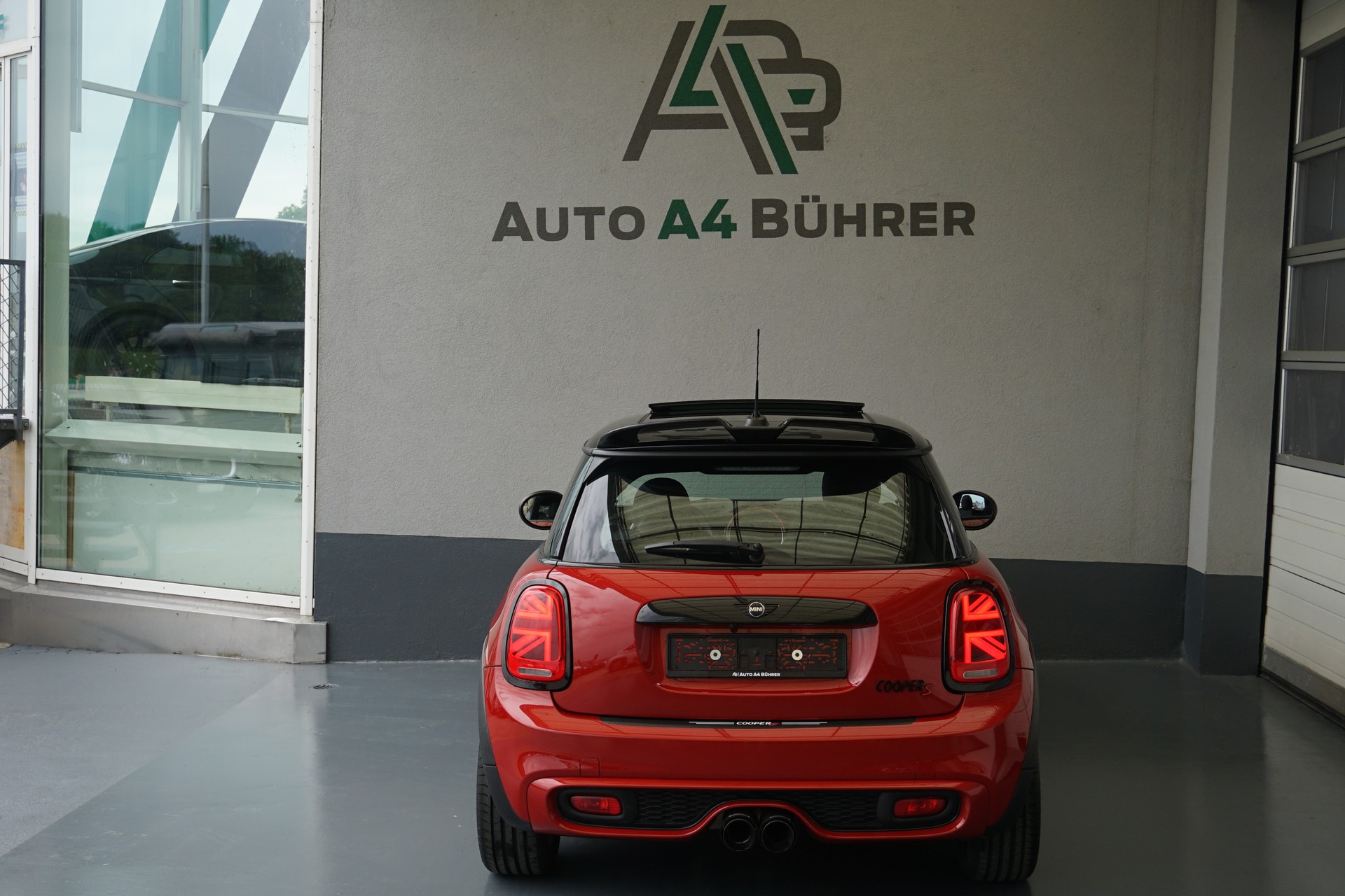 MINI Cooper S-image-9