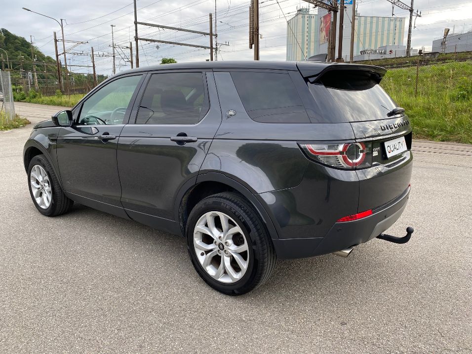 LAND ROVER Discovery Sport 2.0 TD4 Advantage AT9-image-2
