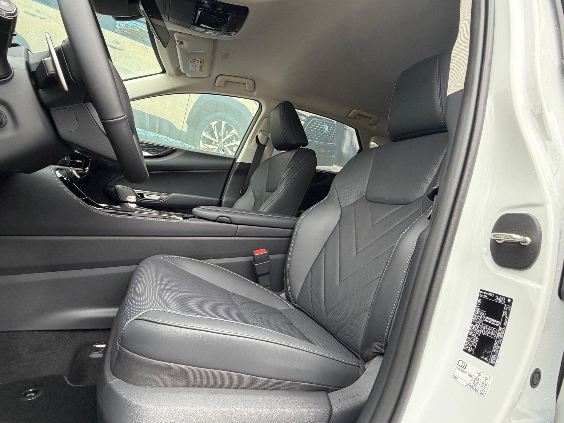 LEXUS NX 450h+ E-FOUR Comfort-image-11