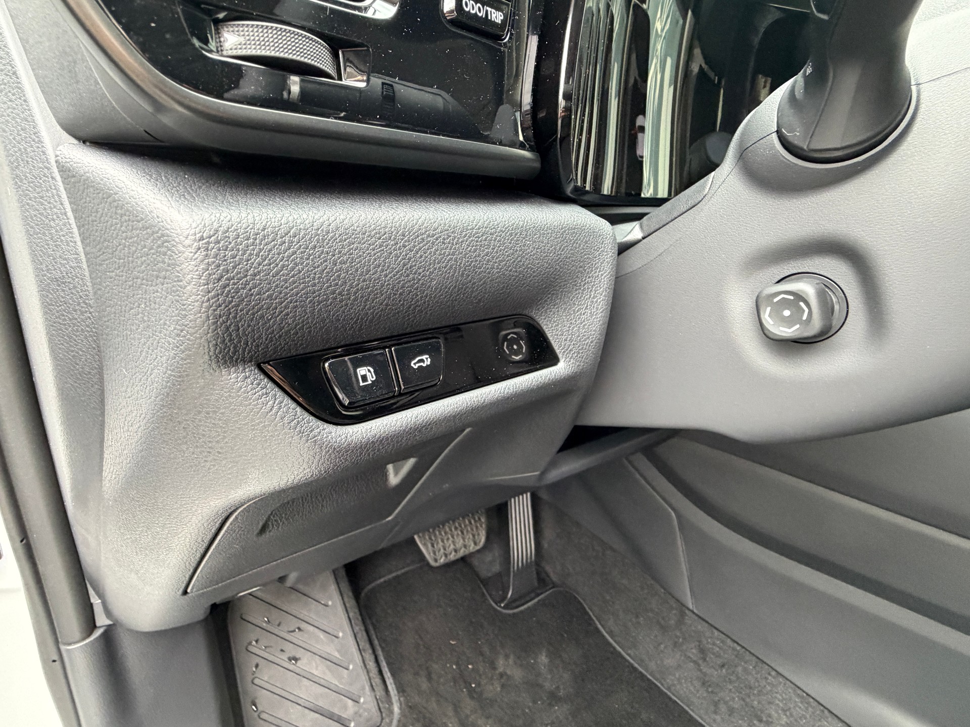 LEXUS NX 450h+ E-FOUR Comfort-image-13