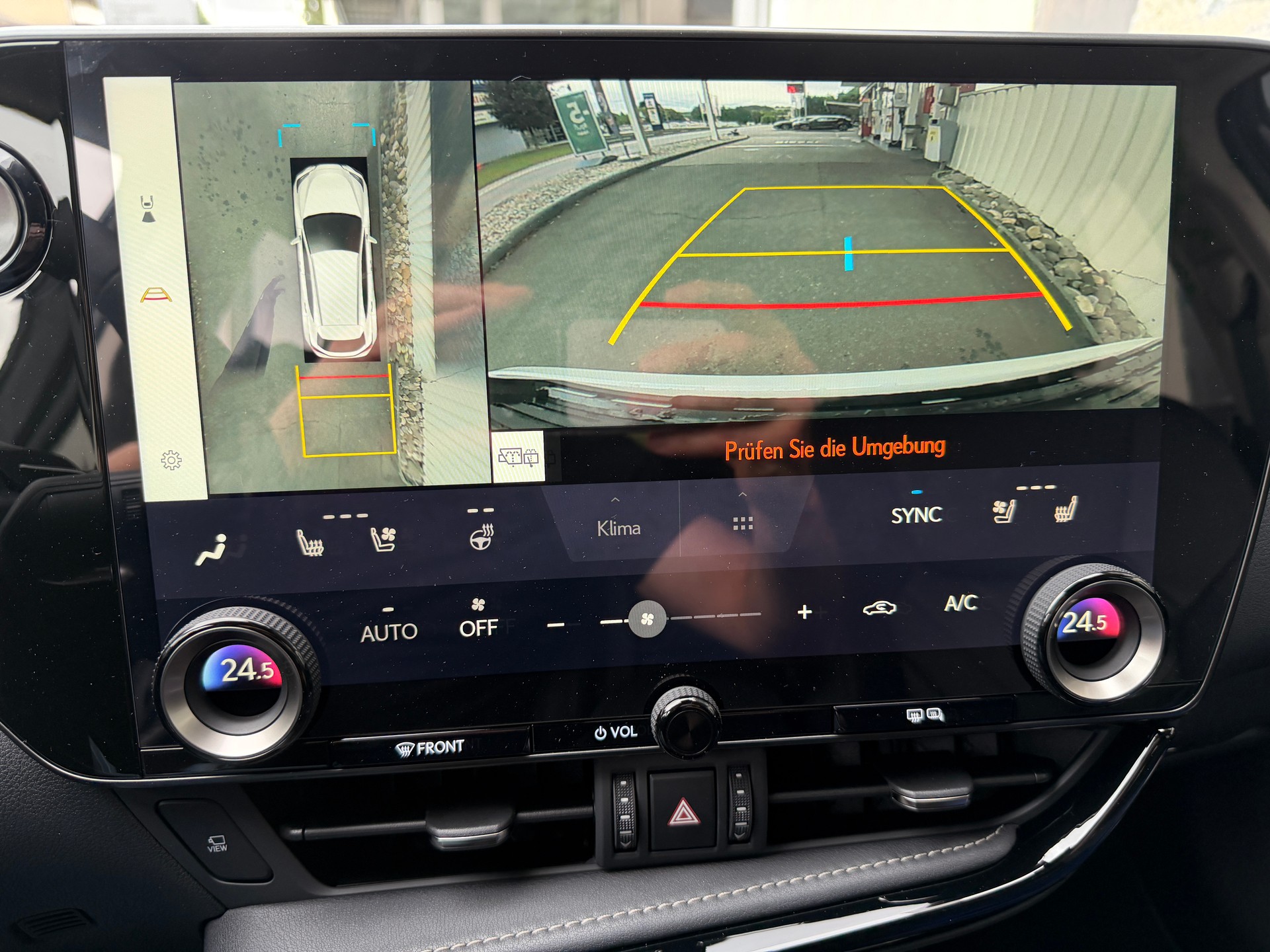 LEXUS NX 450h+ E-FOUR Comfort-image-19