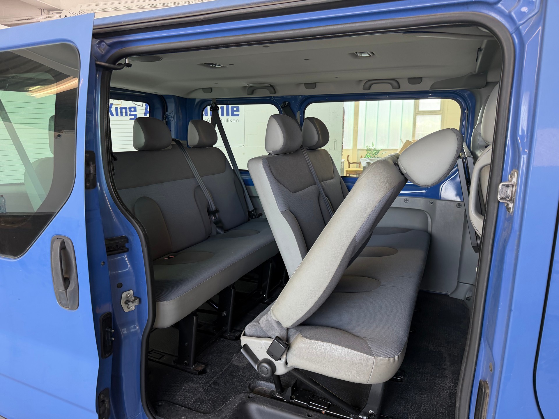 OPEL Vivaro 2.5 CDTI 2.7t L1H1 | Ab MFK 02.2024 | Zahnriemen ers. | Klima | 9-Plätzer-image-13