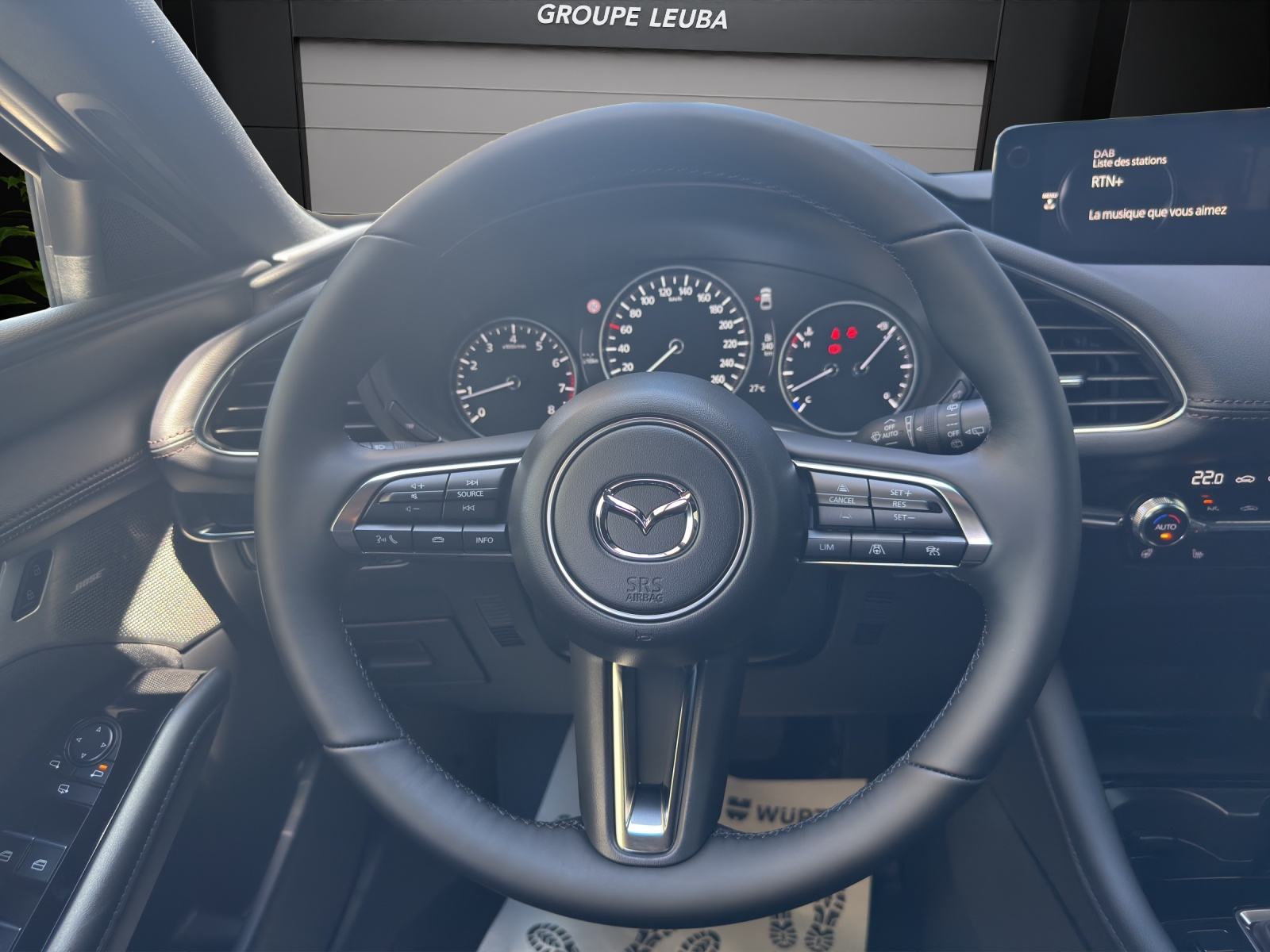 MAZDA 3 Hatchback SKYACTIV-G M Hybrid 140 Exclusive Line Automat-image-12