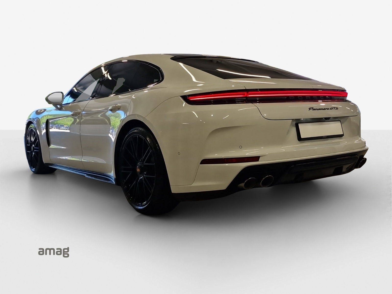 PORSCHE Panamera GTS PDK-showroom-element-2