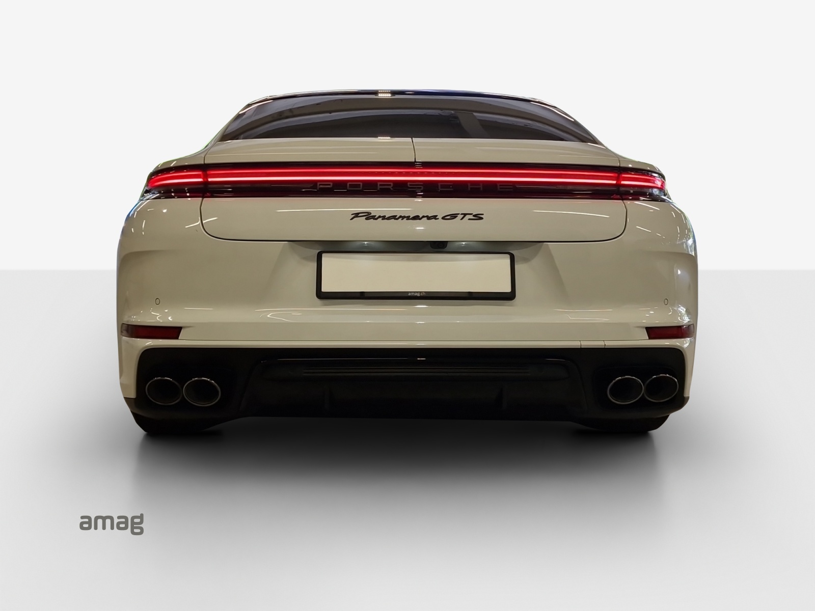 PORSCHE Panamera GTS PDK-showroom-element-3