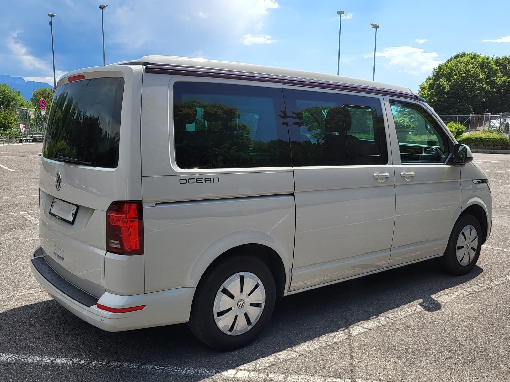 VW T6.1 OCEAN Edition Liberty-image-1
