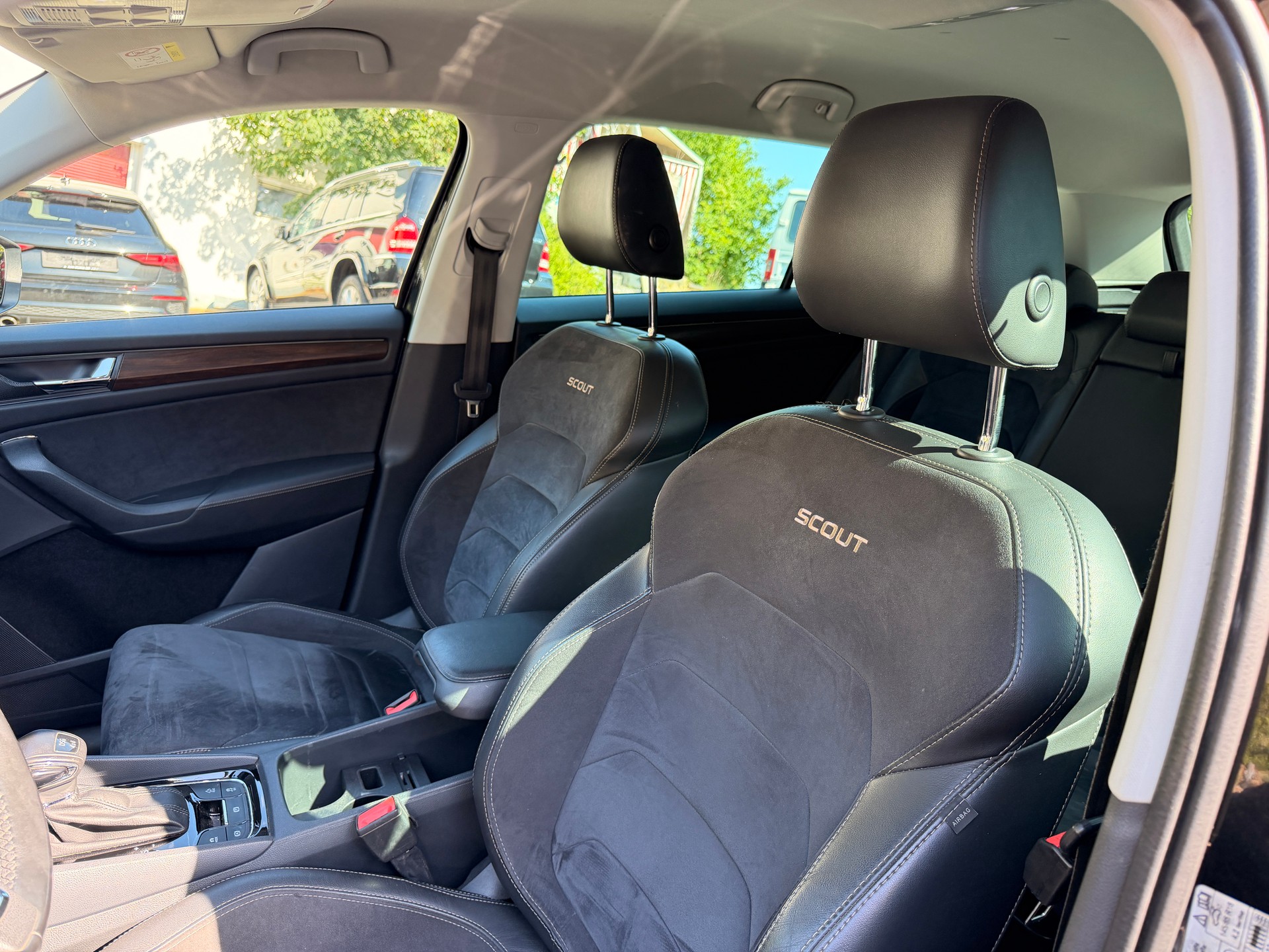 SKODA Kodiaq 2.0 TSI Scout 4x4-image-7