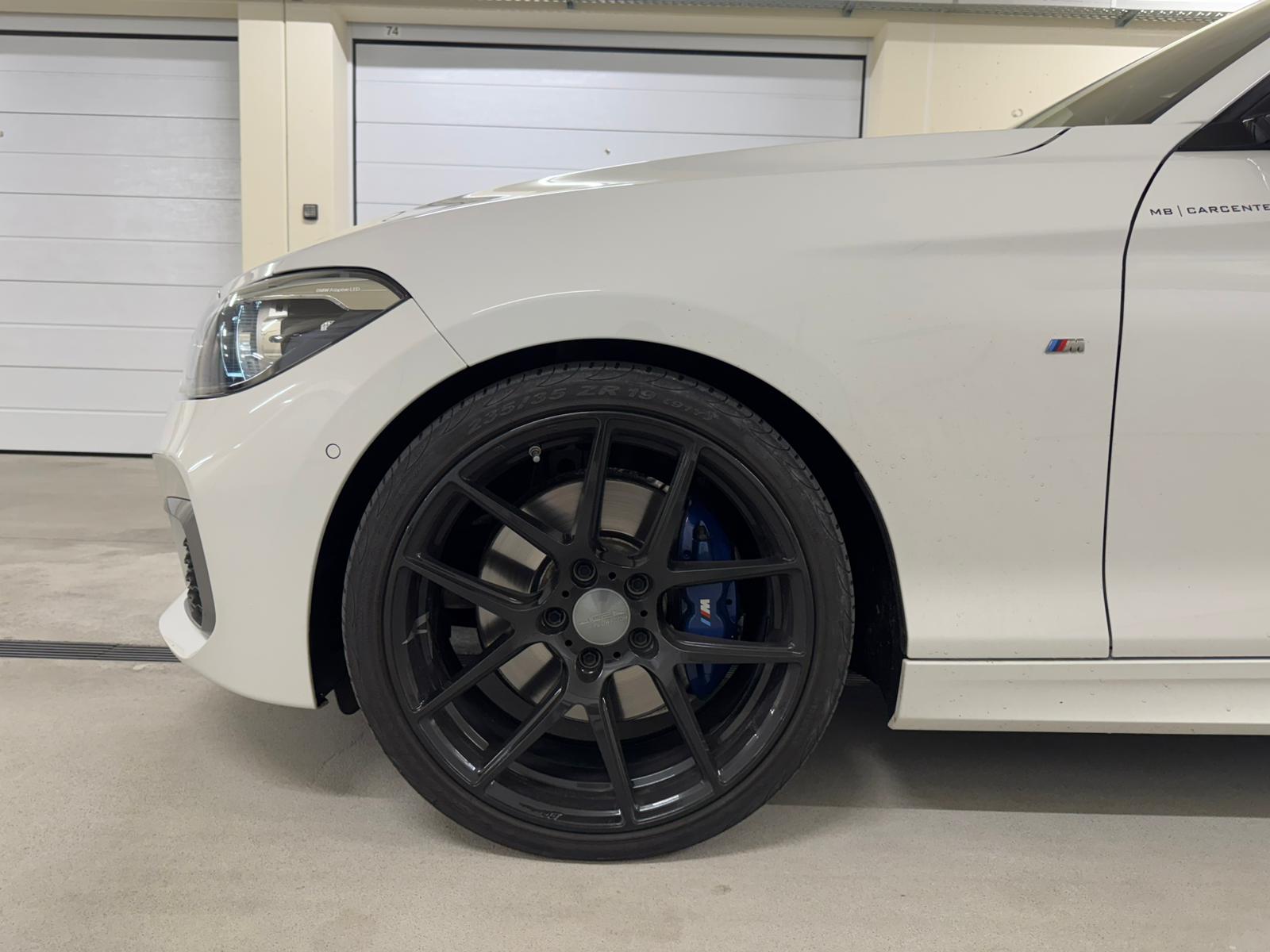 BMW M140i xDrive Steptronic-image-2