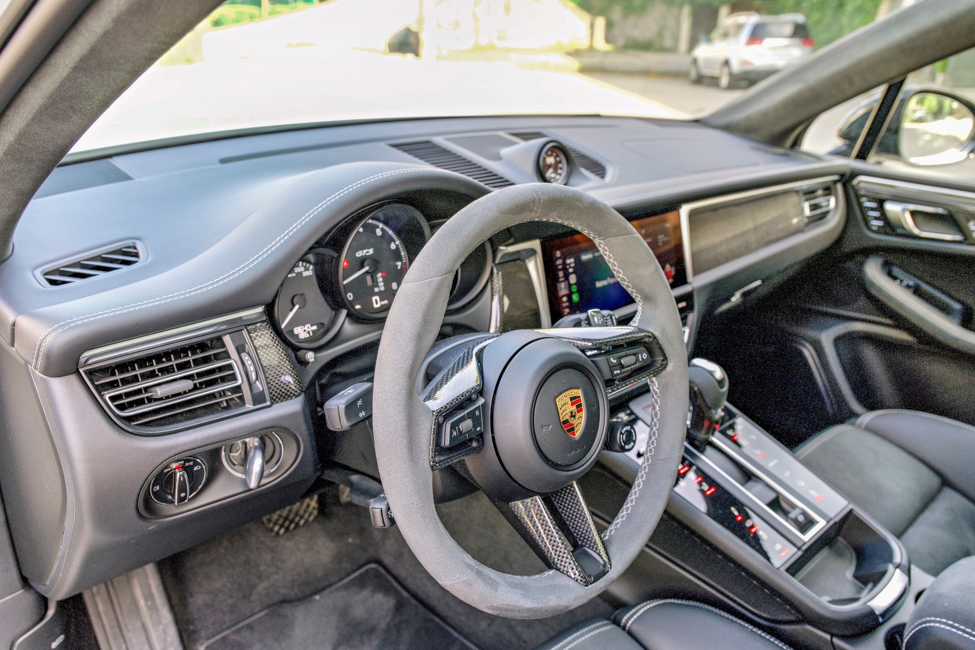 PORSCHE 2.9 V6 GTS-image-2