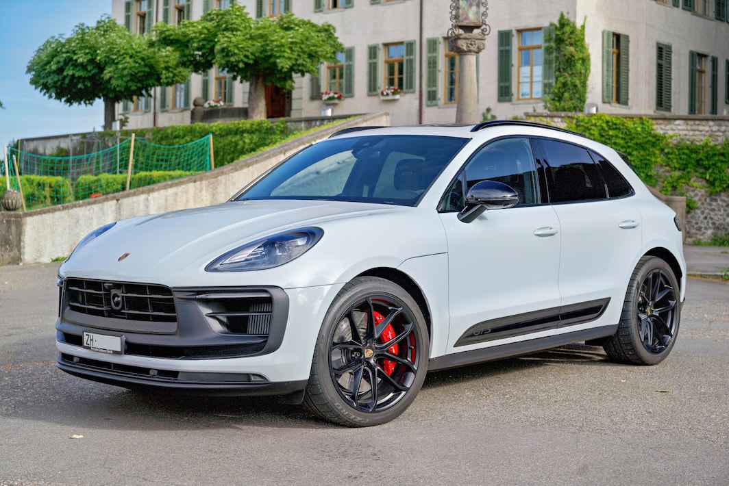 PORSCHE 2.9 V6 GTS-image-0