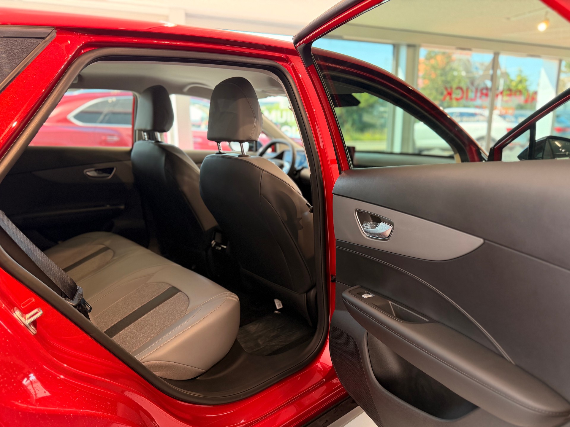 MG 4 EV 64kWh Premium-image-18