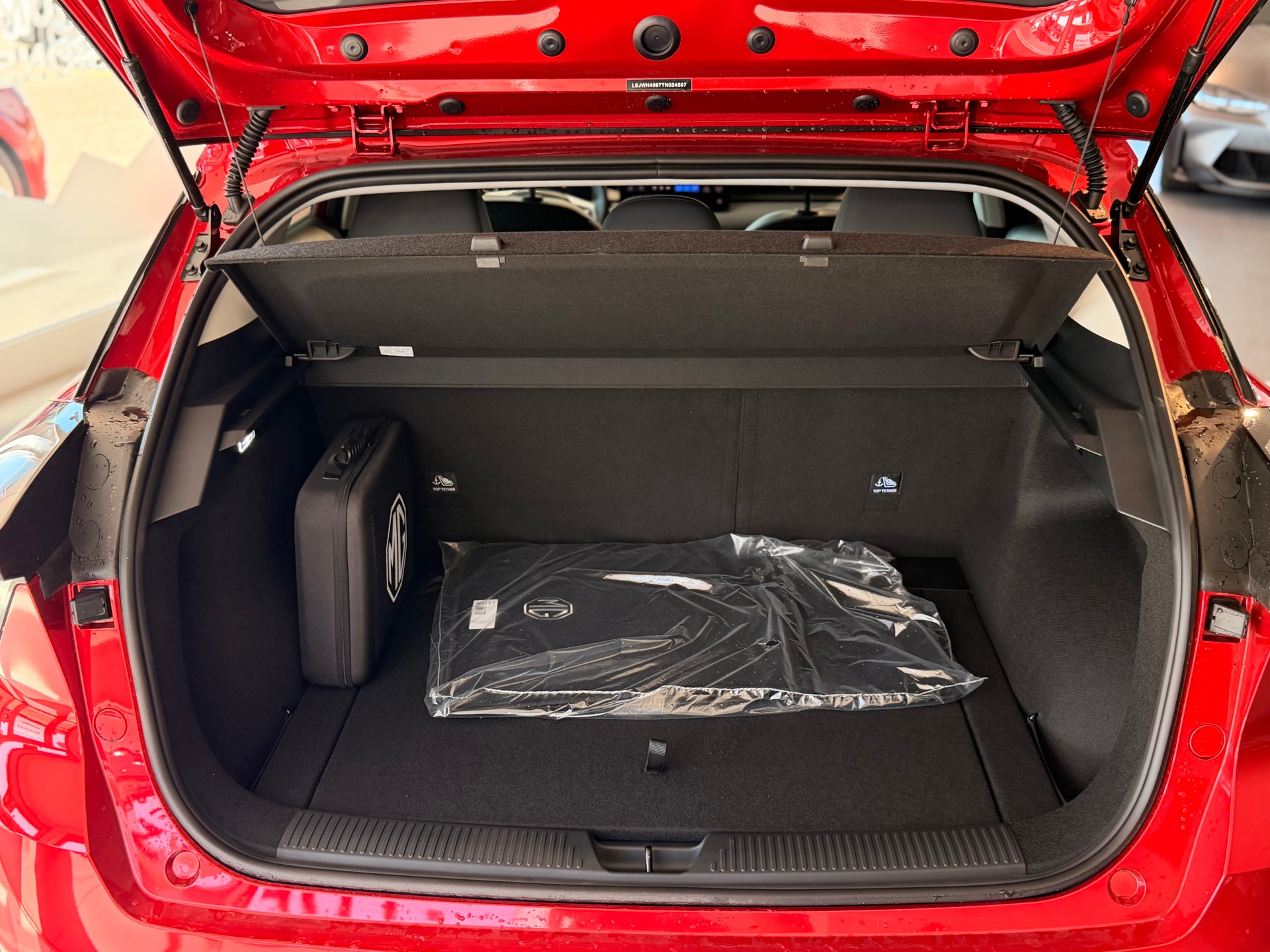 MG 4 EV 64kWh Premium-image-17