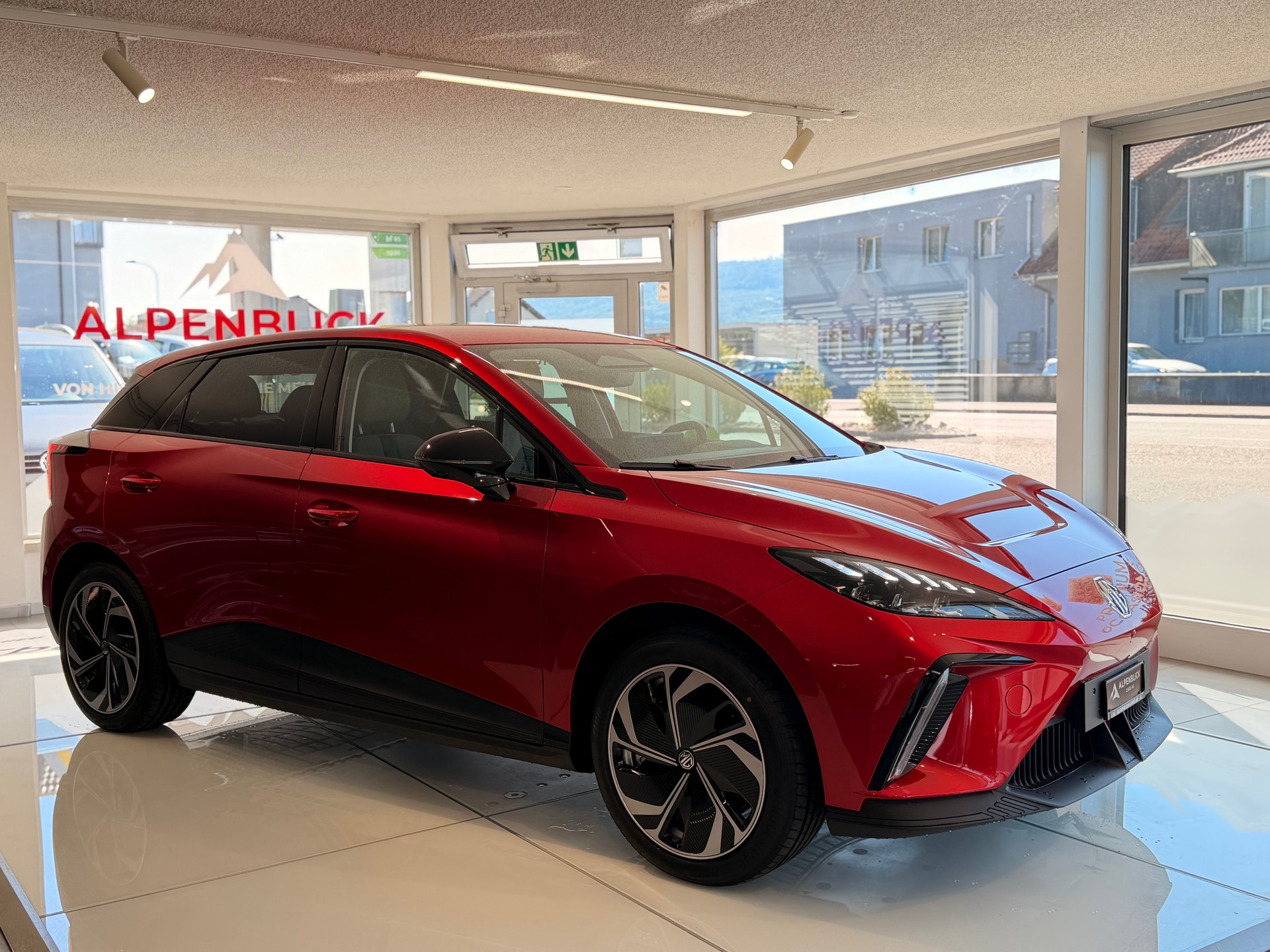 MG 4 EV 64kWh Premium-image-4