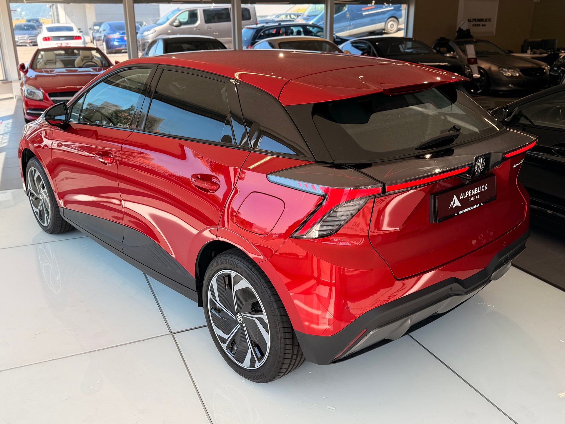 MG 4 EV 64kWh Premium-image-8