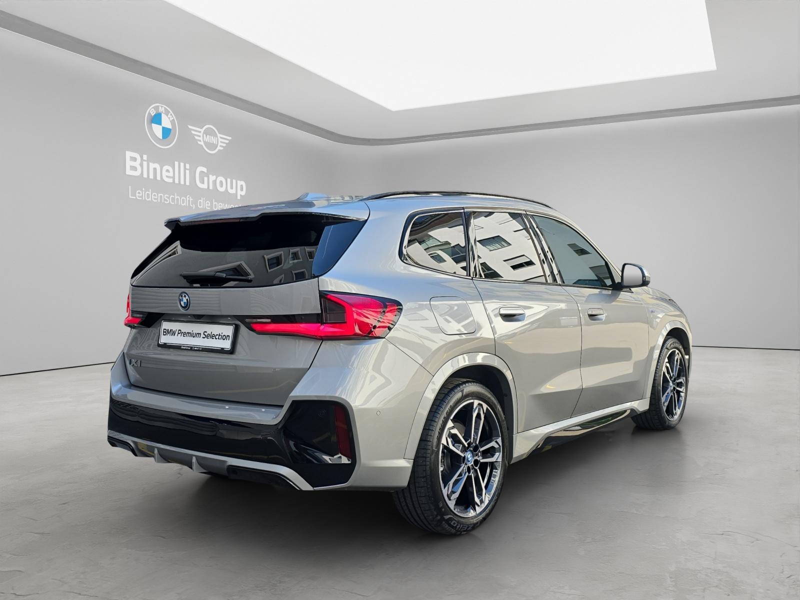 BMW iX1 30 xDrive M-Sport Paket-image-5
