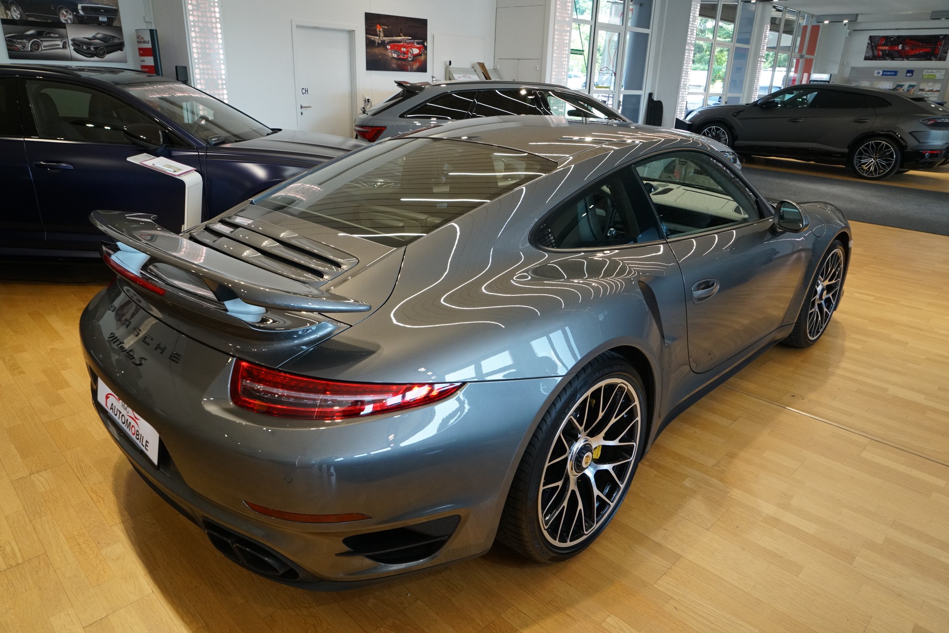 PORSCHE 911 Turbo S PDK Porsche Approved-image-8