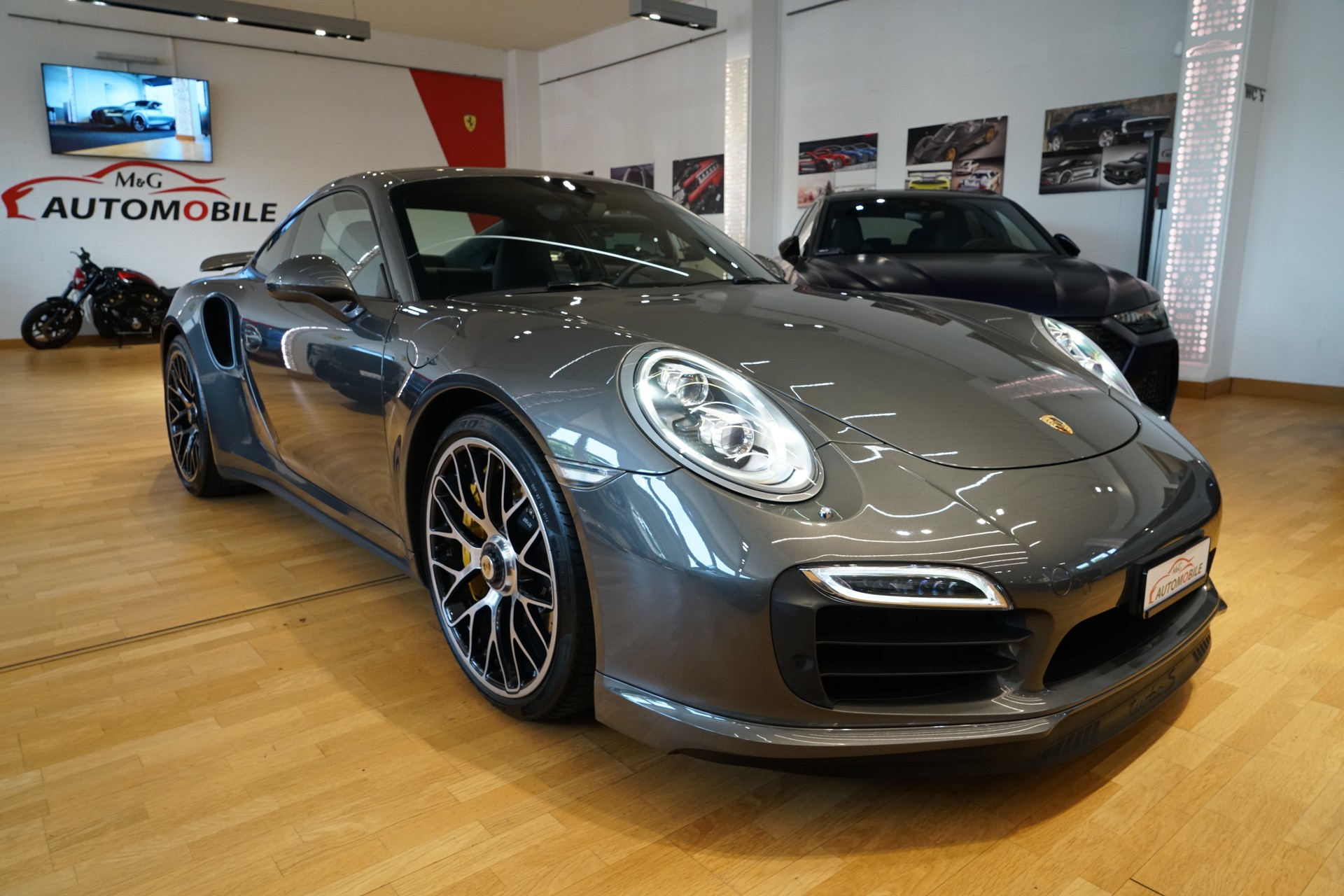 PORSCHE 911 Turbo S PDK Porsche Approved-image-2
