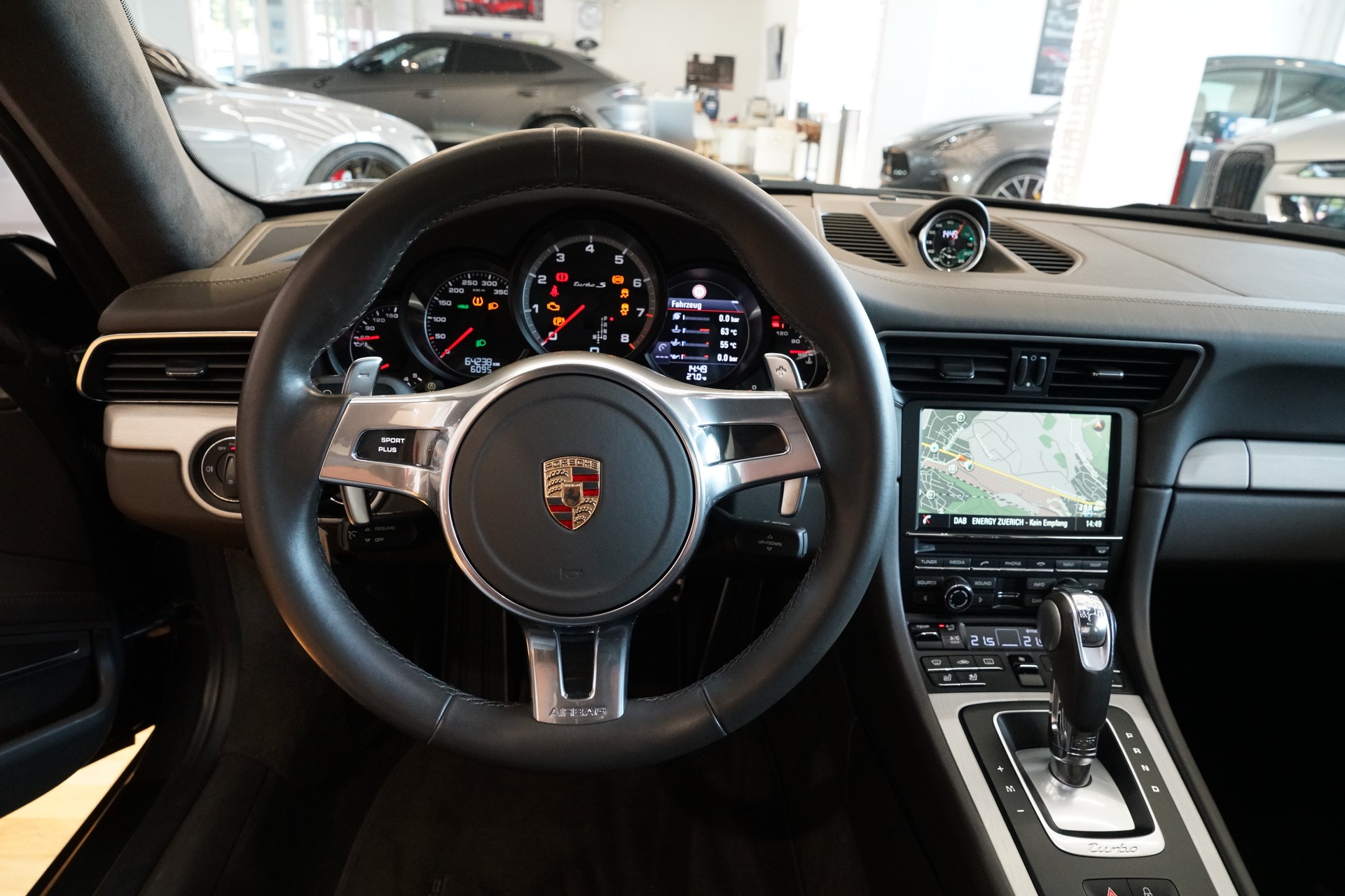 PORSCHE 911 Turbo S PDK Porsche Approved-image-15