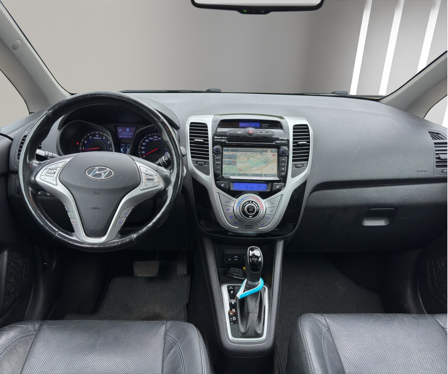 HYUNDAI iX20 1.6 Vertex Automatic-image-9