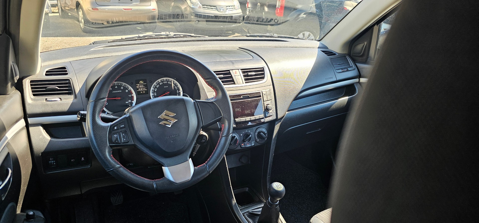 SUZUKI Swift 1.2i 16V GL 4x4-image-5
