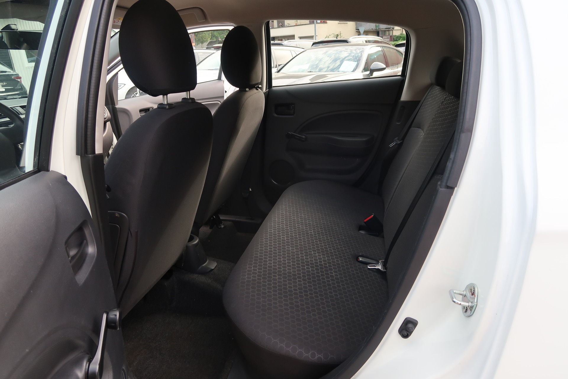MITSUBISHI Space Star 1.0 Inform-image-8