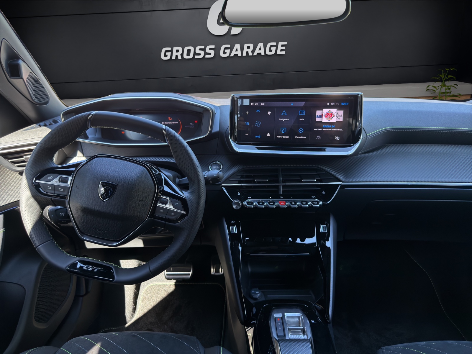 PEUGEOT 2008 NEW 1.2 Hybrid 145 GT-image-5