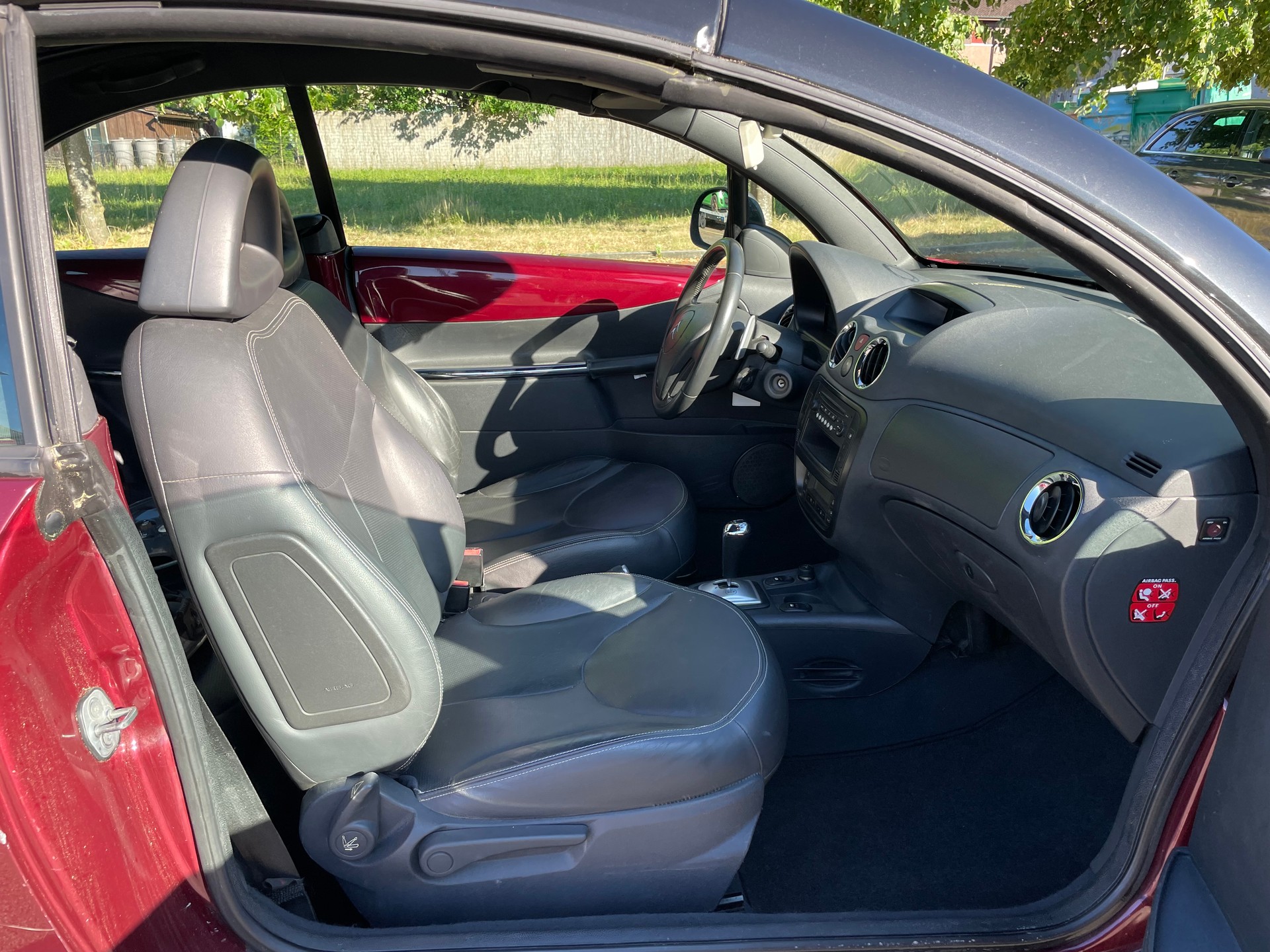 CITROEN C3 Pluriel 1.6i 16V-image-12