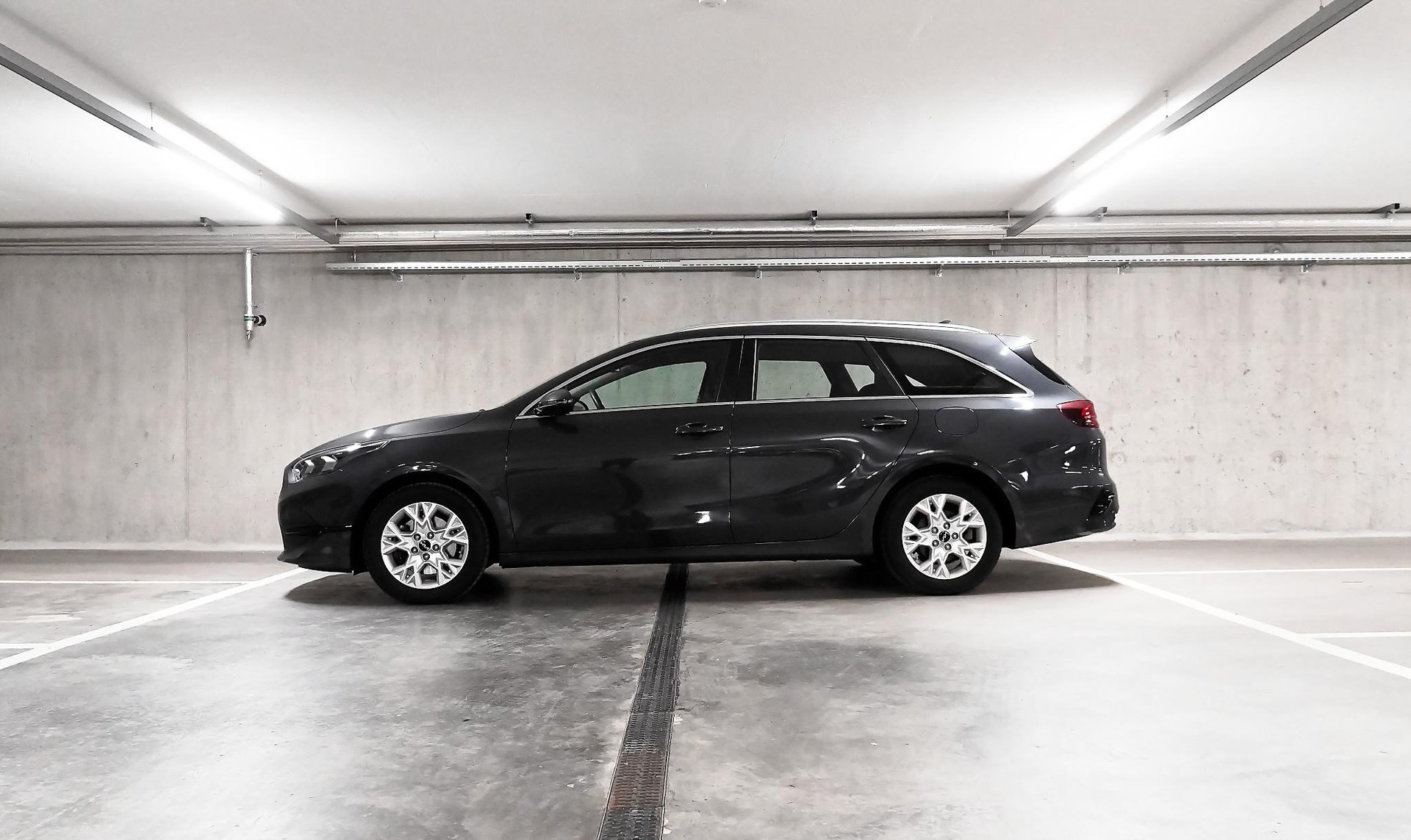 KIA Ceed SW 1.5 T-GDi Power-image-3