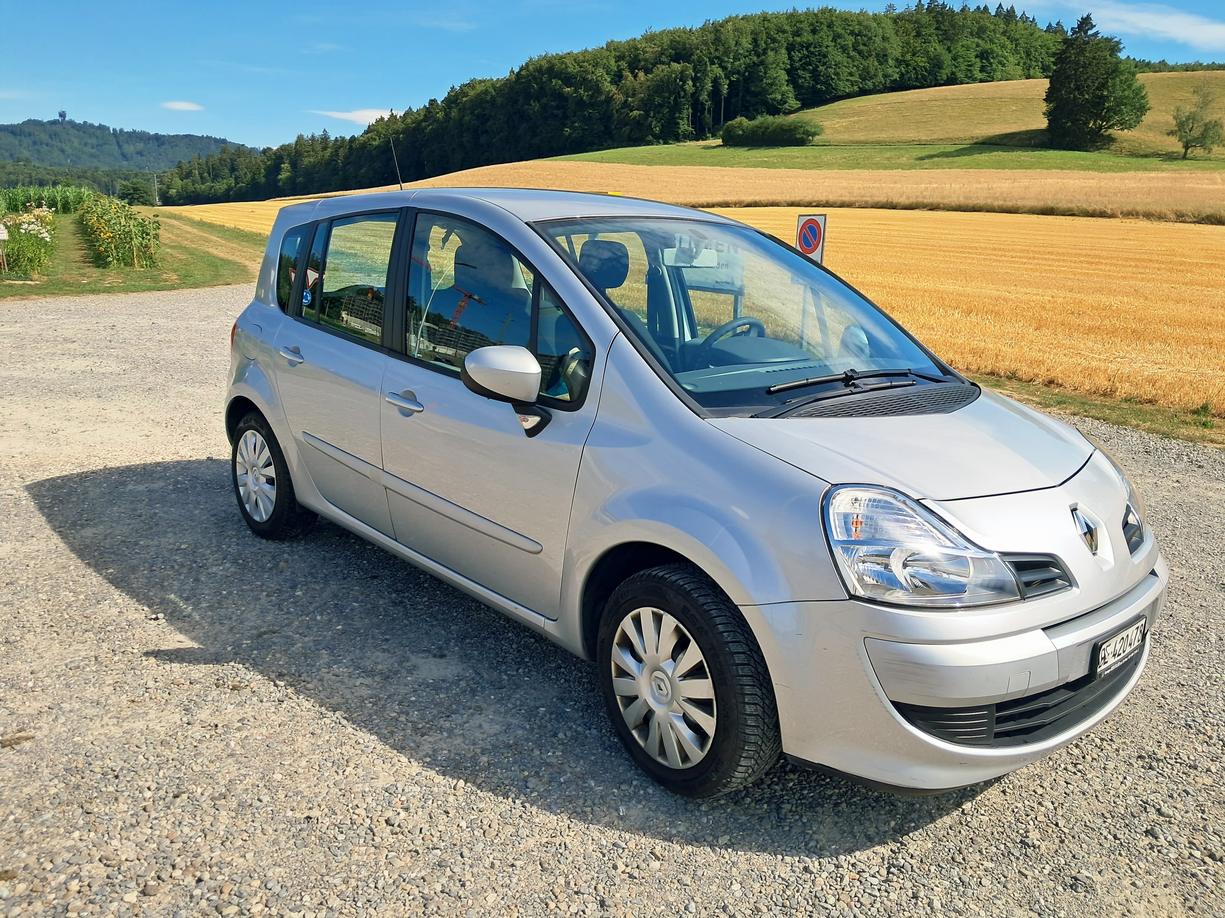 RENAULT 1.2 TCe 100 Night&Day — slika 1