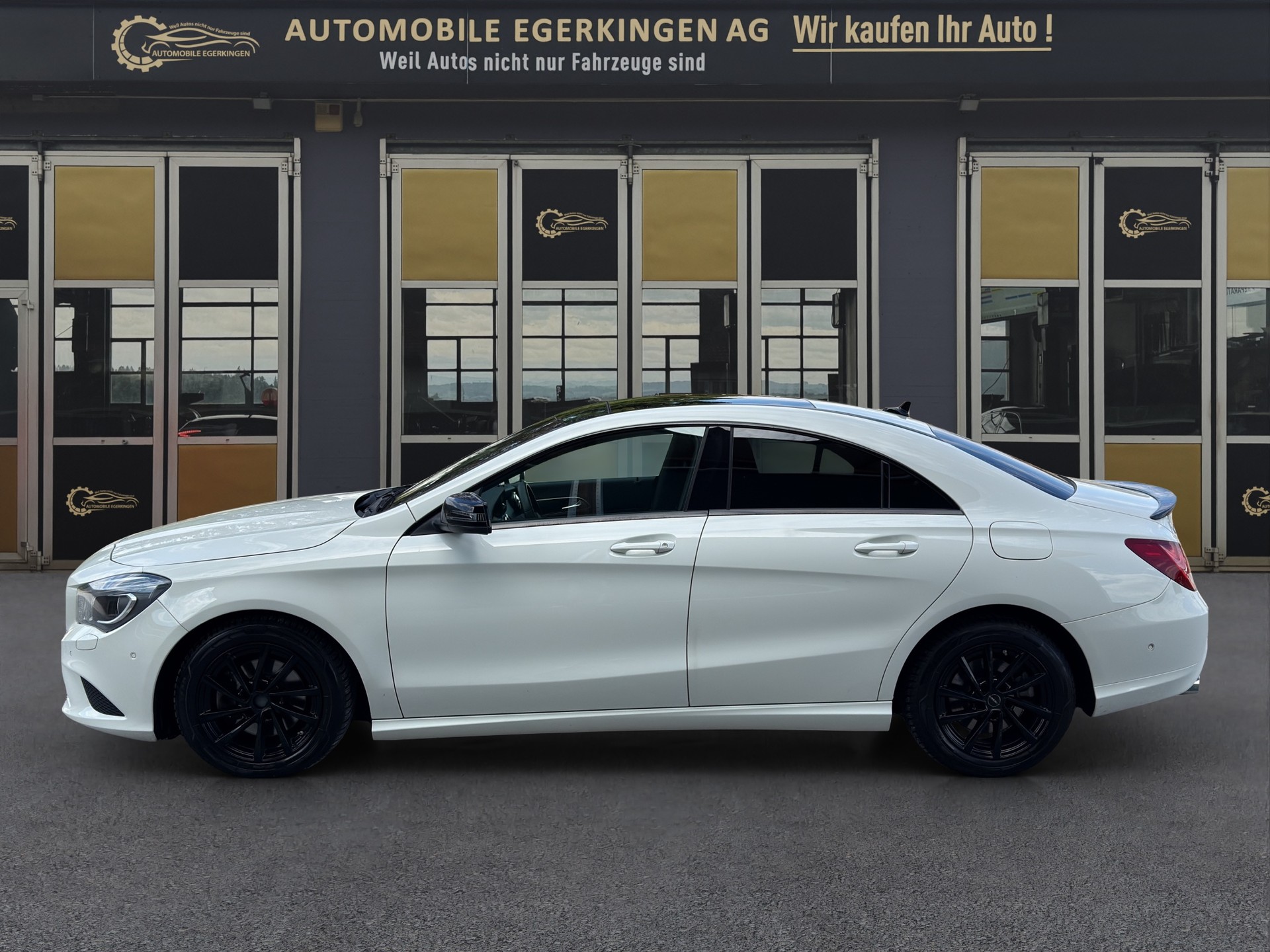 MERCEDES-BENZ CLA 200 Night Star-image-7
