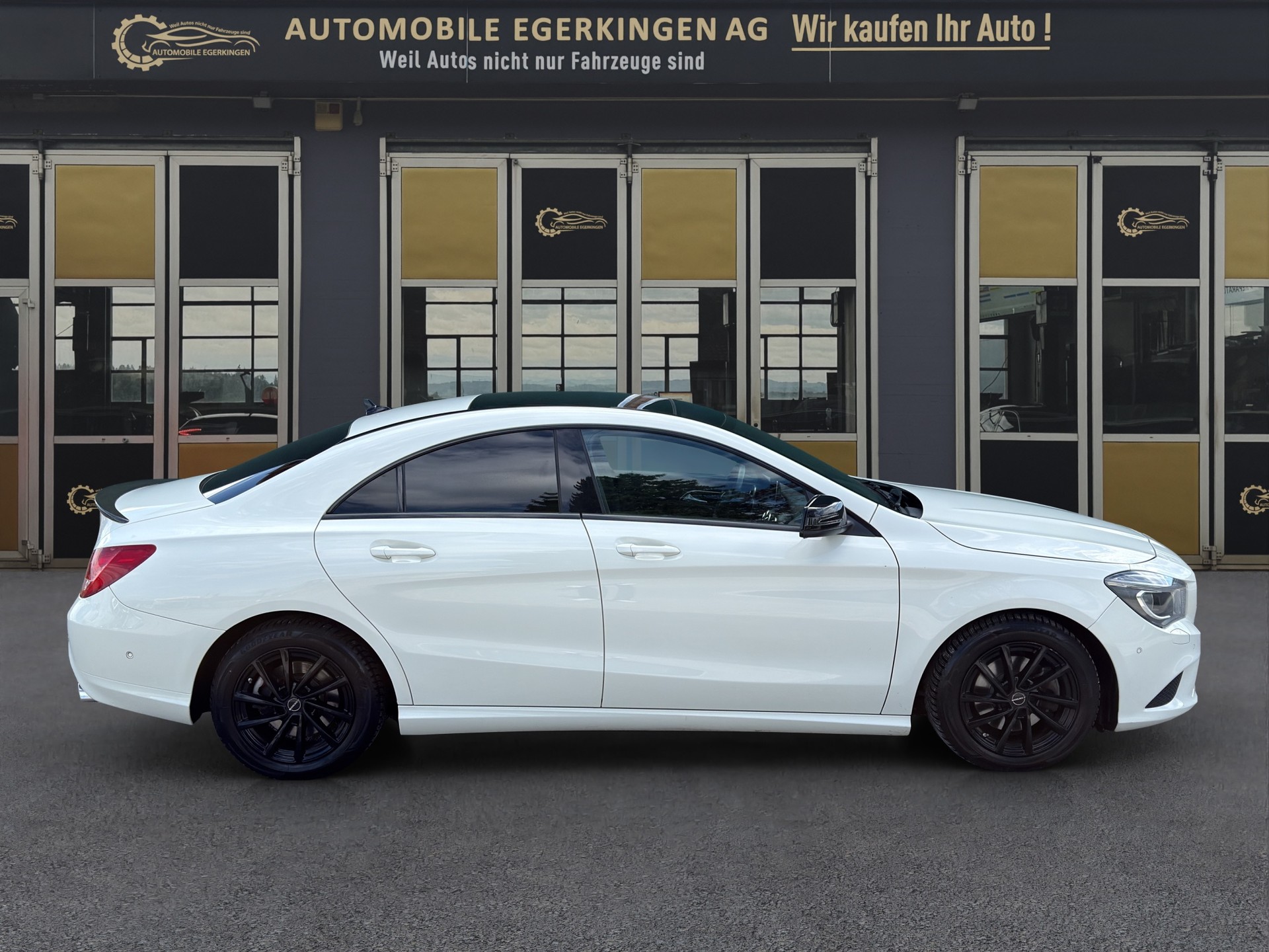 MERCEDES-BENZ CLA 200 Night Star-image-3