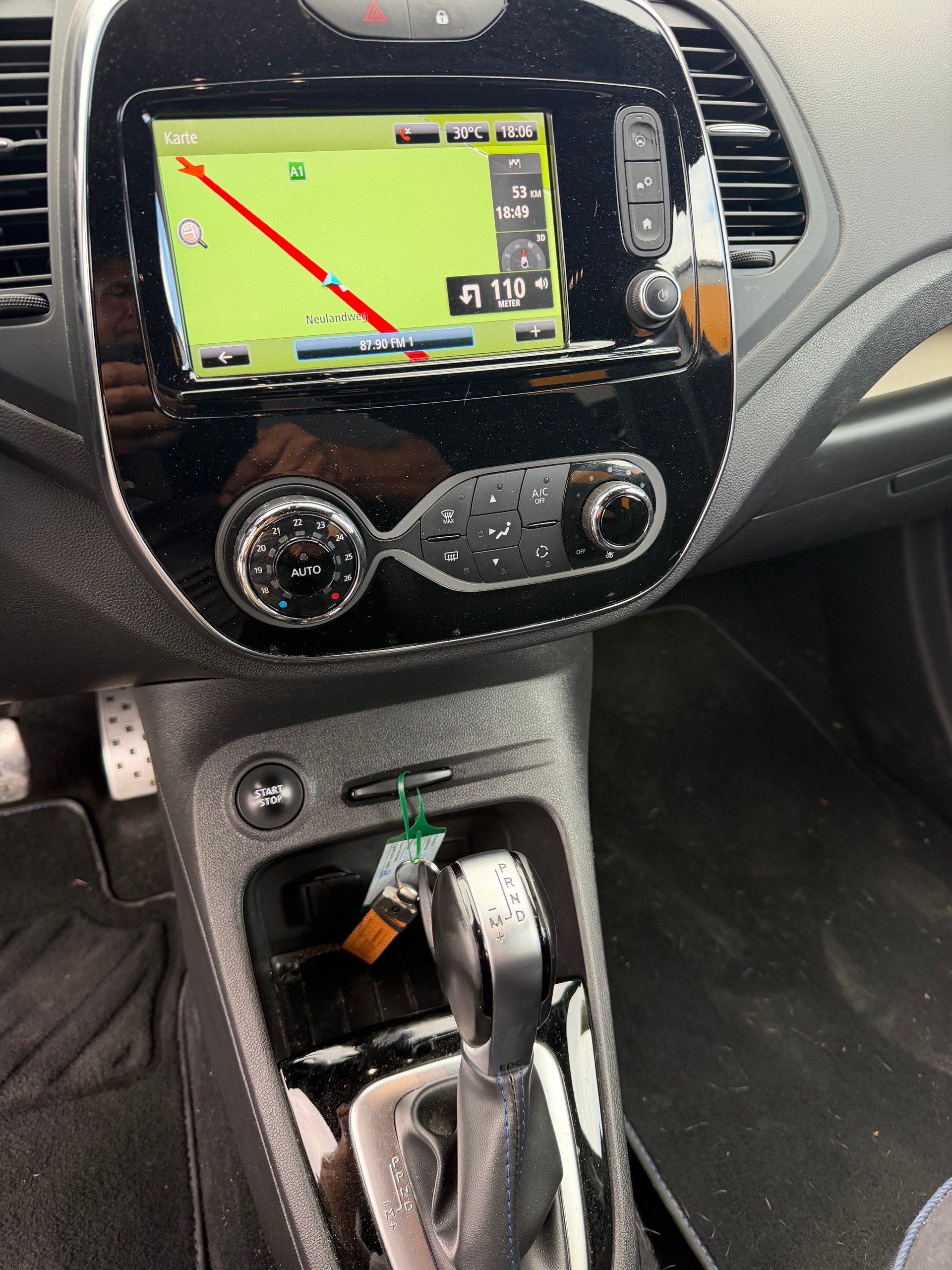 RENAULT Captur 1.3 T 16V S-Edition EDC-image-11
