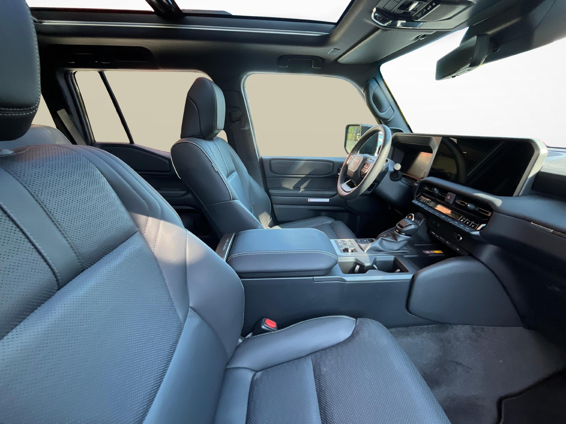TOYOTA Land Cruiser 2.8 D 230 First Edition-image-9