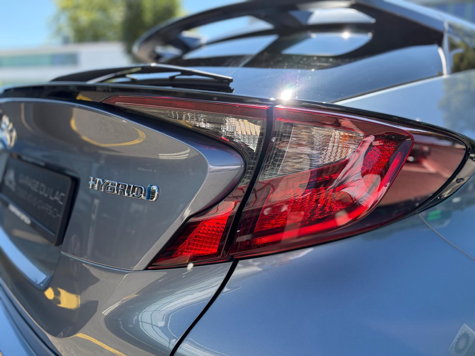 TOYOTA C-HR 1.8 HSD CVT Trend-image-5