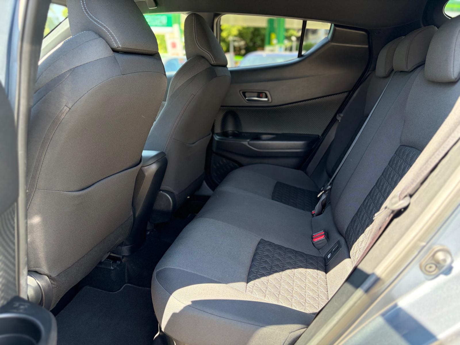 TOYOTA C-HR 1.8 HSD CVT Trend-image-10