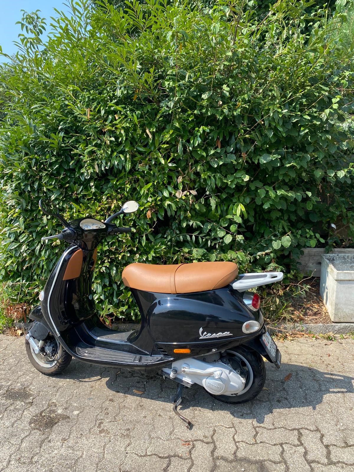 PIAGGIO Vespa 125 ET4