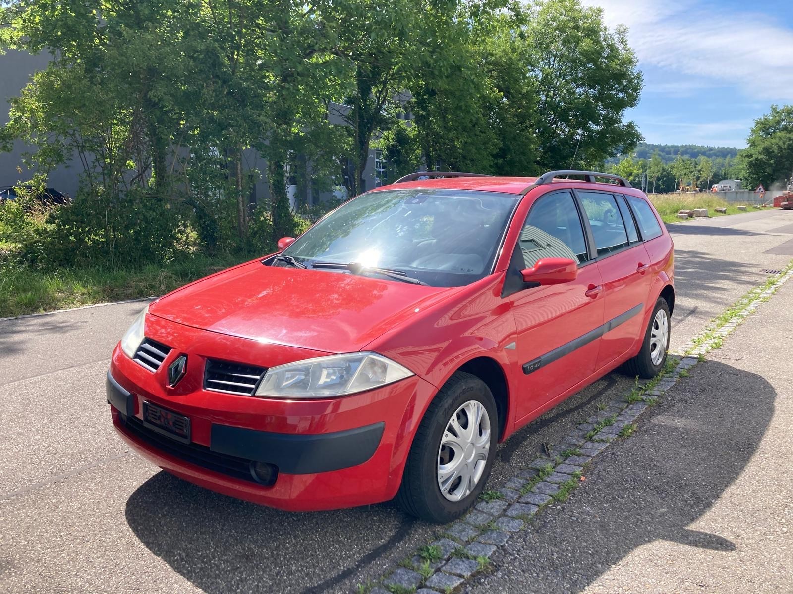 RENAULT Mégane Break 1.6 16V Dynamique-image-0